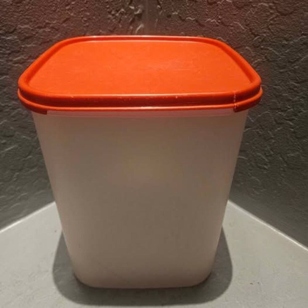 Tupperware Modular Mate Square Canister with Orange Lid minor cracks in lid